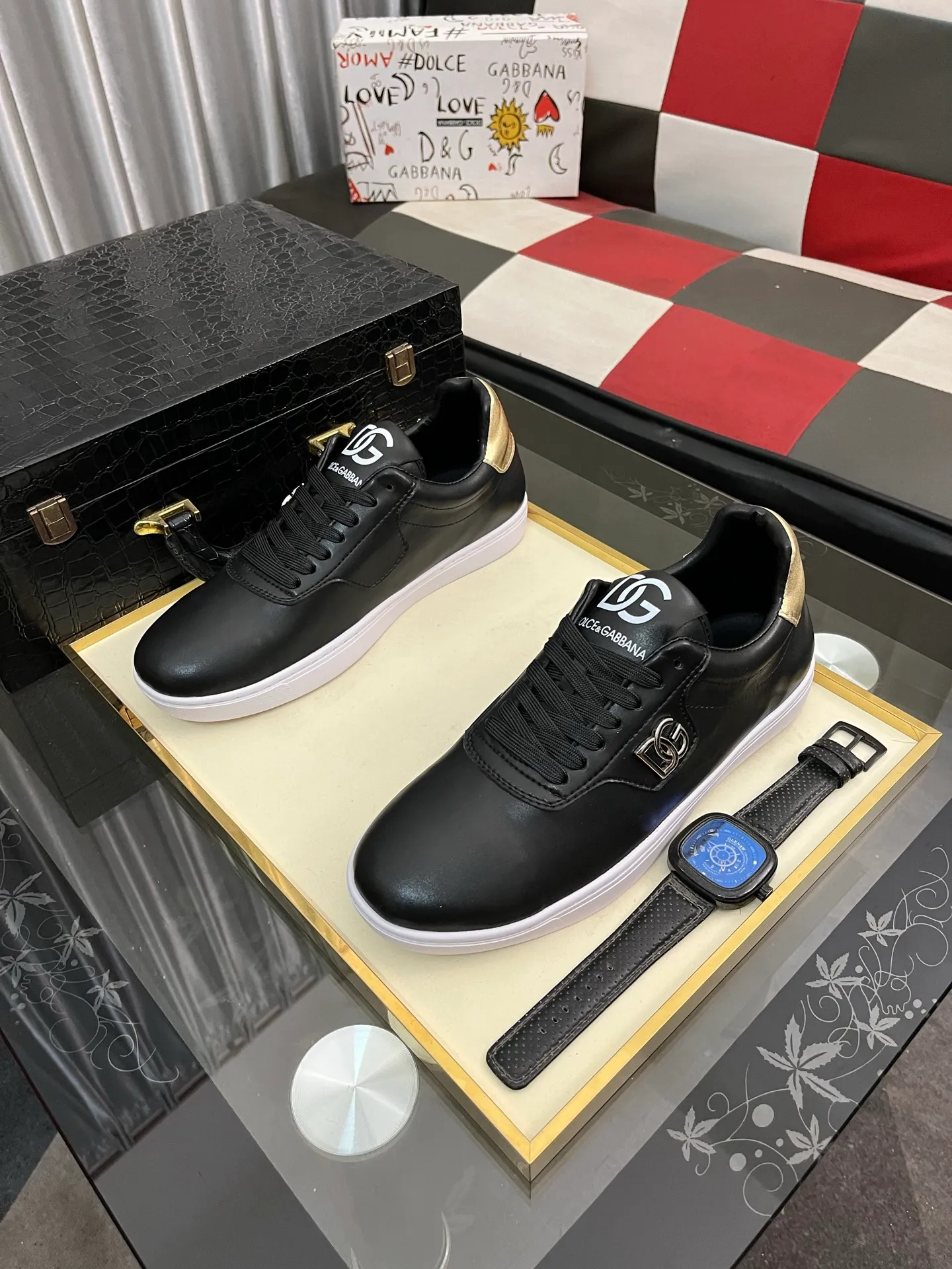 Men's Men's Shoes💰420⌚️⌚️Dolce&Gabbana••DG✔️Men's Sports•Casual Shoes. Original goods from top counters. Original imported cowhide, multi-material splicing design ➕Imported cowhide lining, cowhide feet ➕Original TPR elastic outsole. Size: 38-46